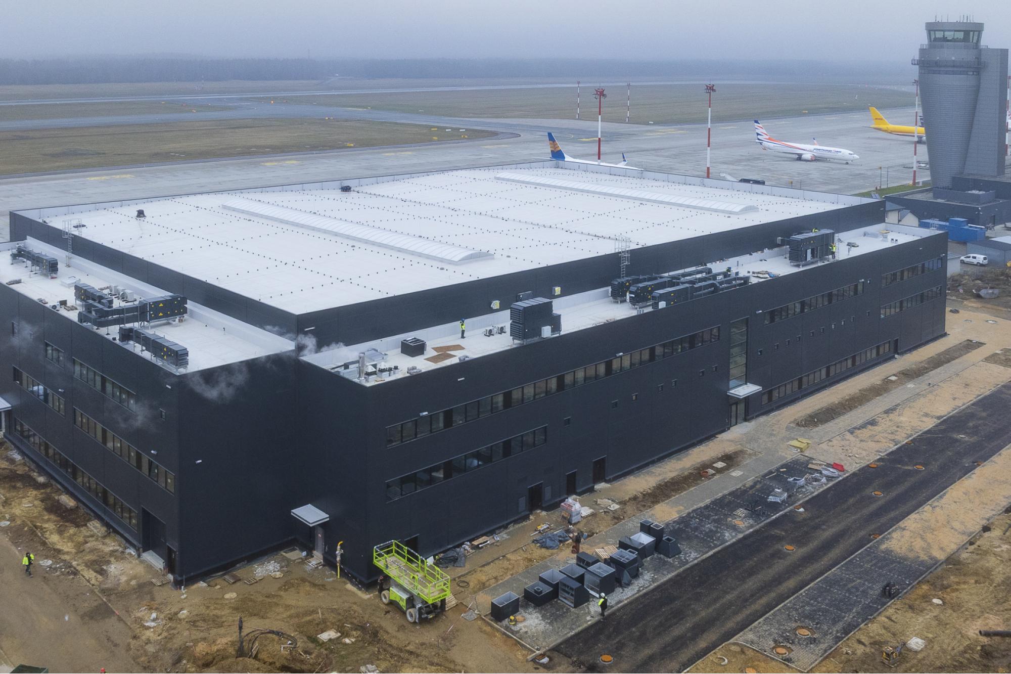 Grudzień 2025 - Budowa hangaru H4 / Program inwestycyjny Katowice Airport 2024–2032