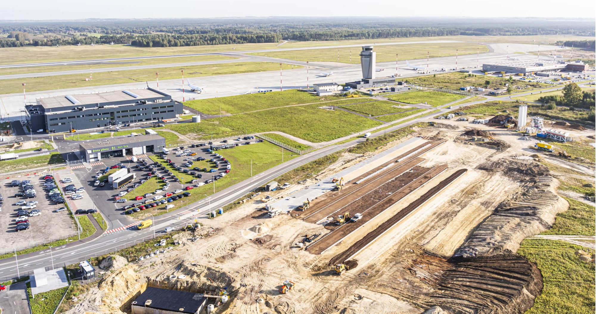 Katowice Airport Builds Car Park P5 / Katowice Airport Investment Program for 2024–2032