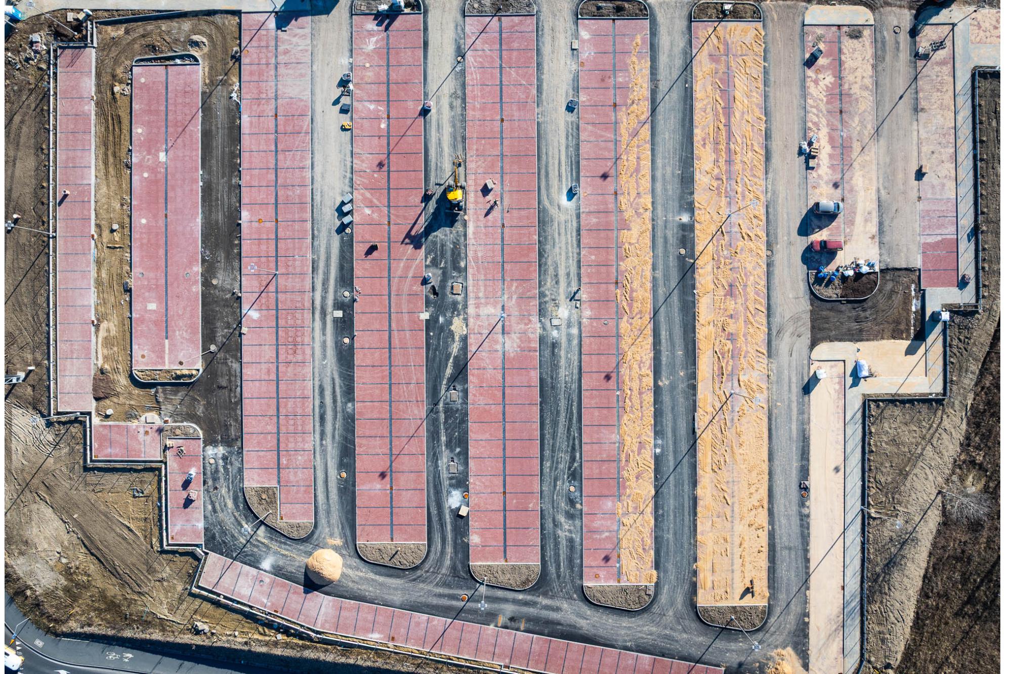 Marzec 2026 - Parking P4 (Etap II) / Program inwestycyjny Katowice Airport 2024–2032